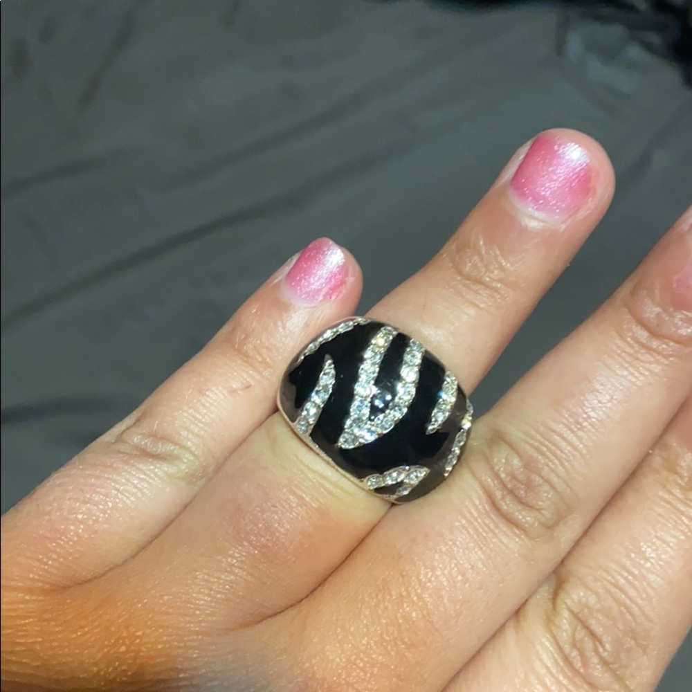 Zebra Ring